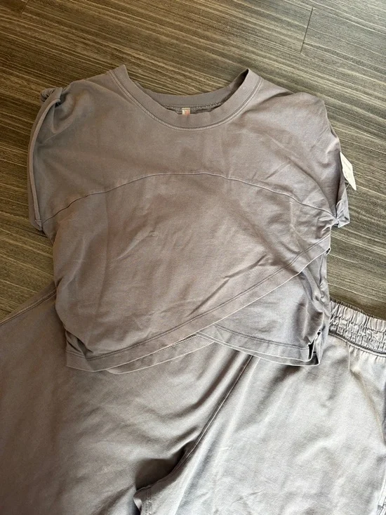 Free People Movement Hot Shot Logo Crossover Set - Picture 7 of 10